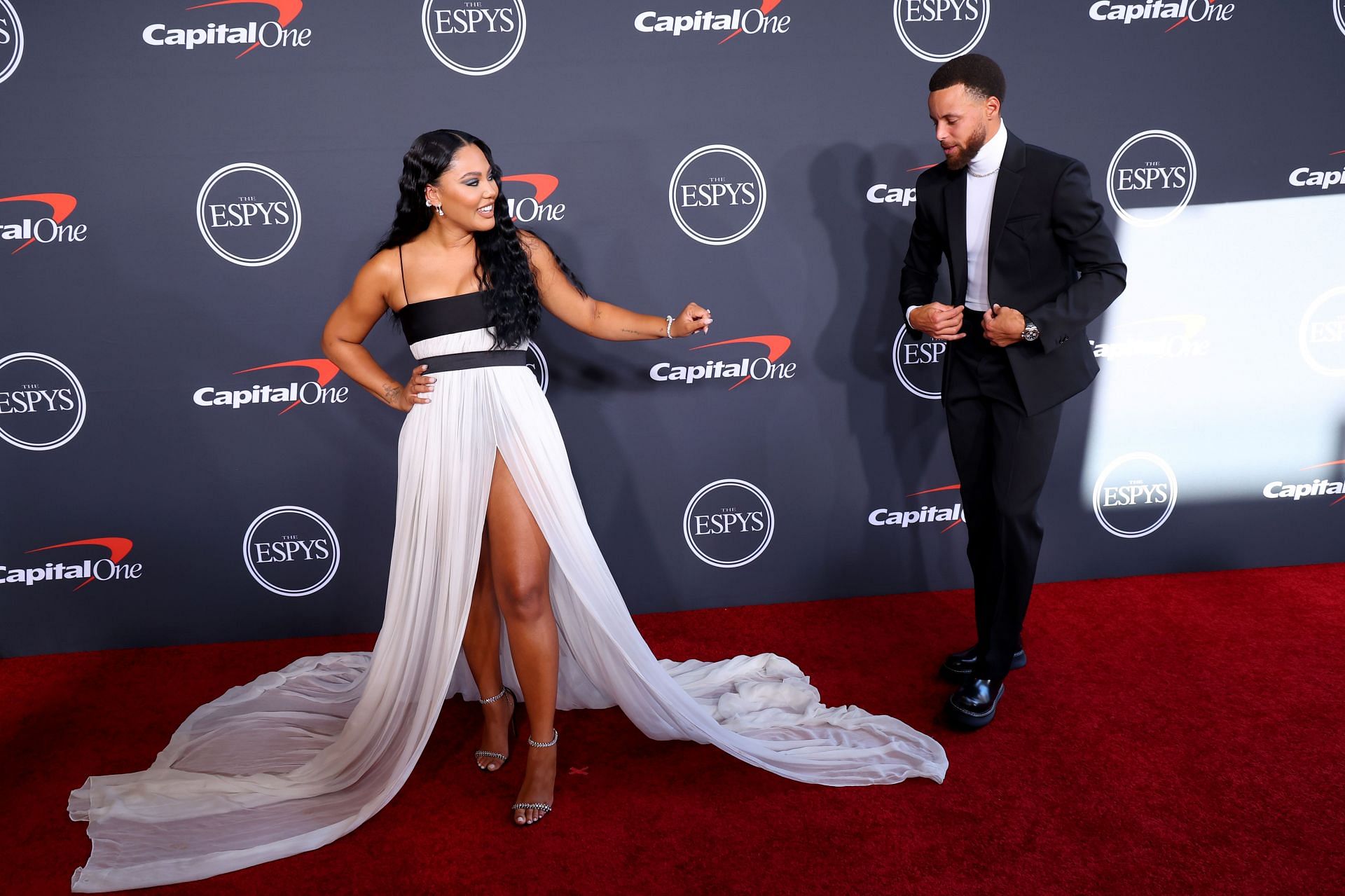 Steph Curry shares warm-hearted message to his wife Ayesha Curry on her  birthday: All you need to know