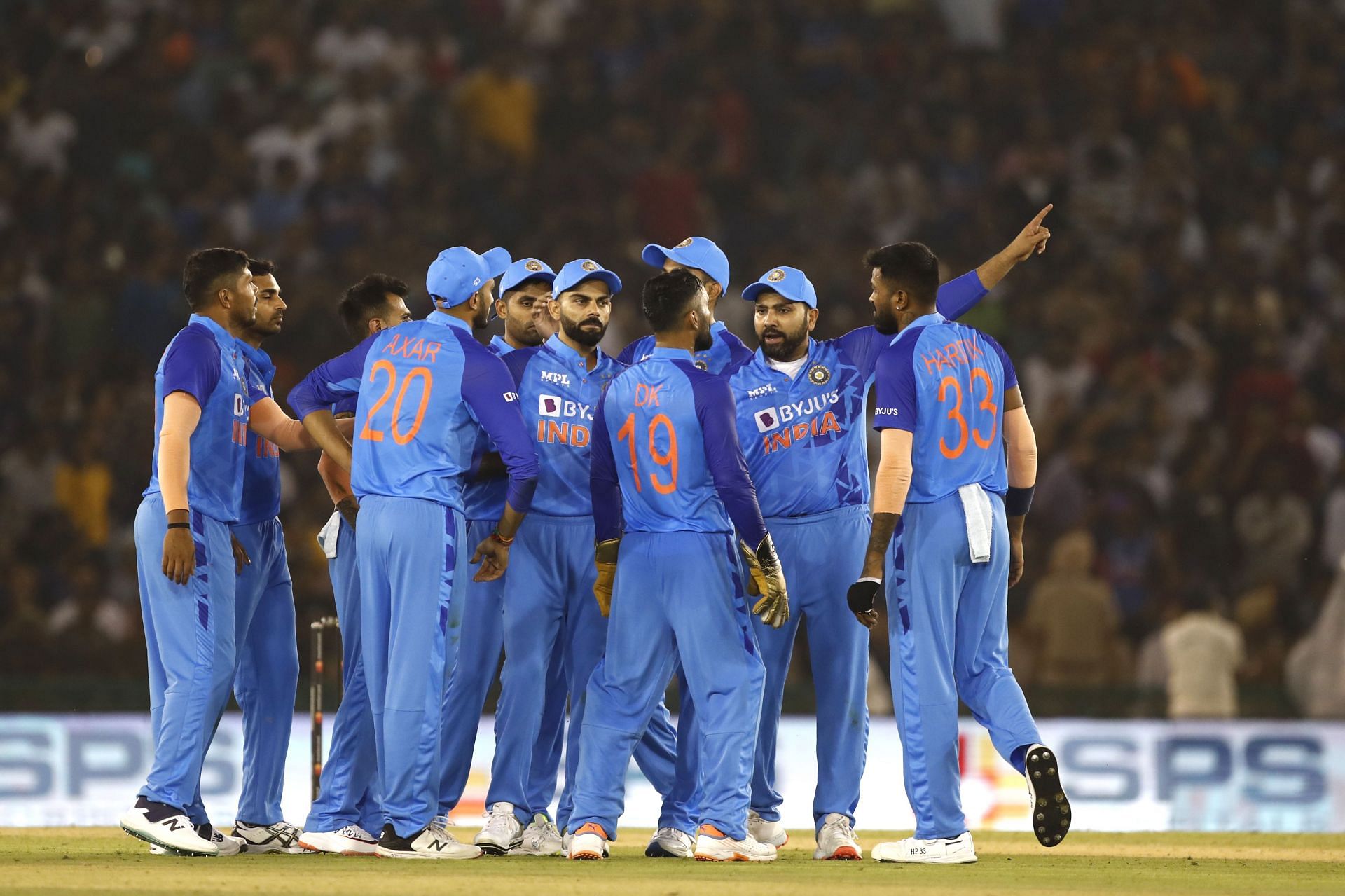 India v Australia - T20 International Series: Game 1