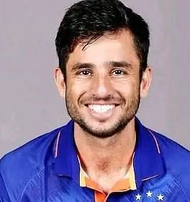 player-img