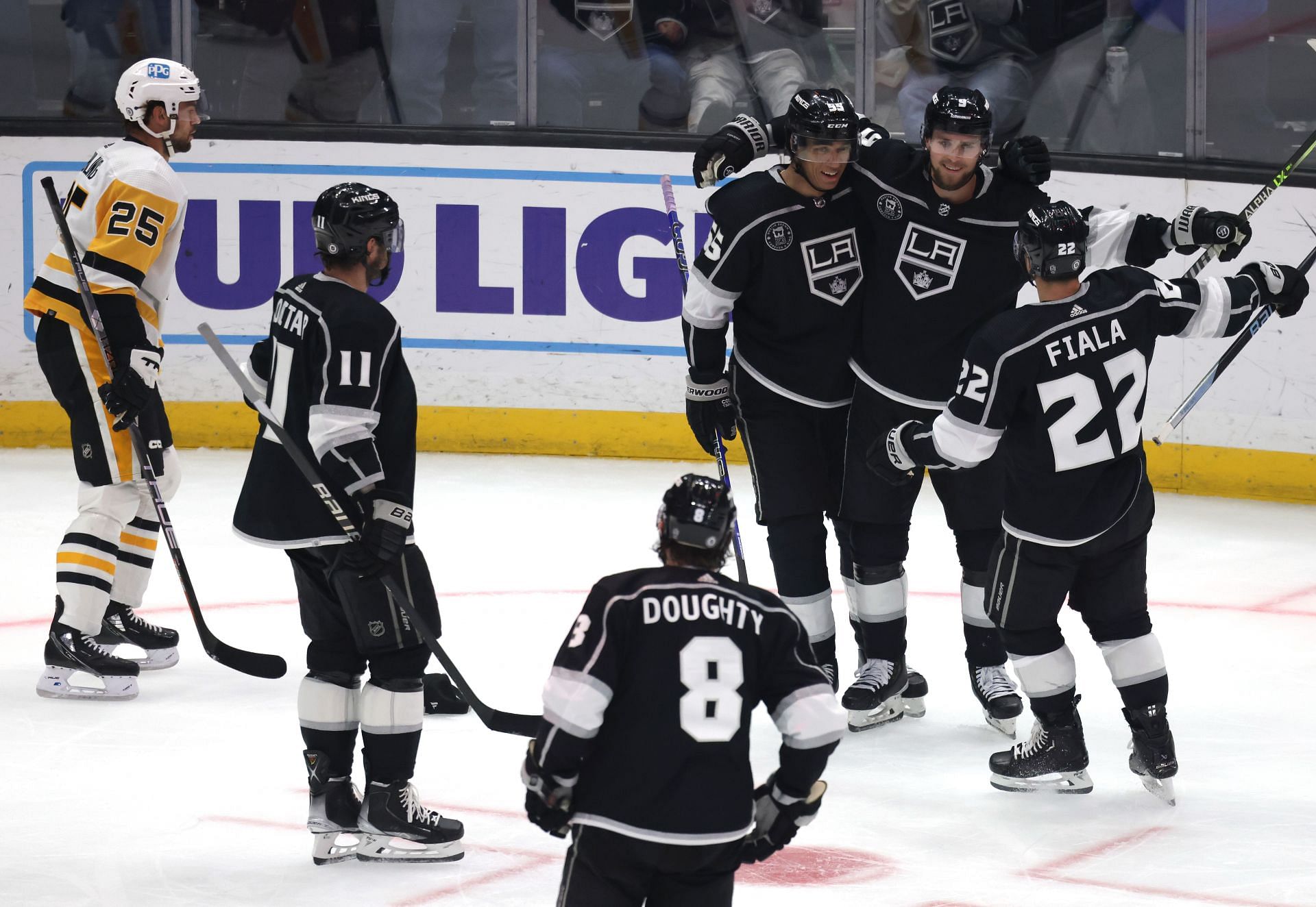 Los Angeles Kings Injury Report ft. Kevin Fiala and more