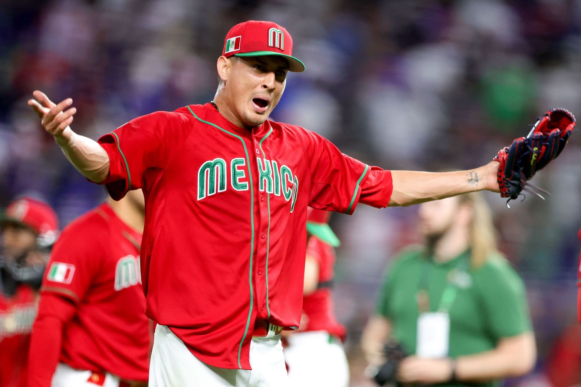 MLB News While Mexico thrive at the World Baseball Classic their star  Julio Urias isnt  Marca