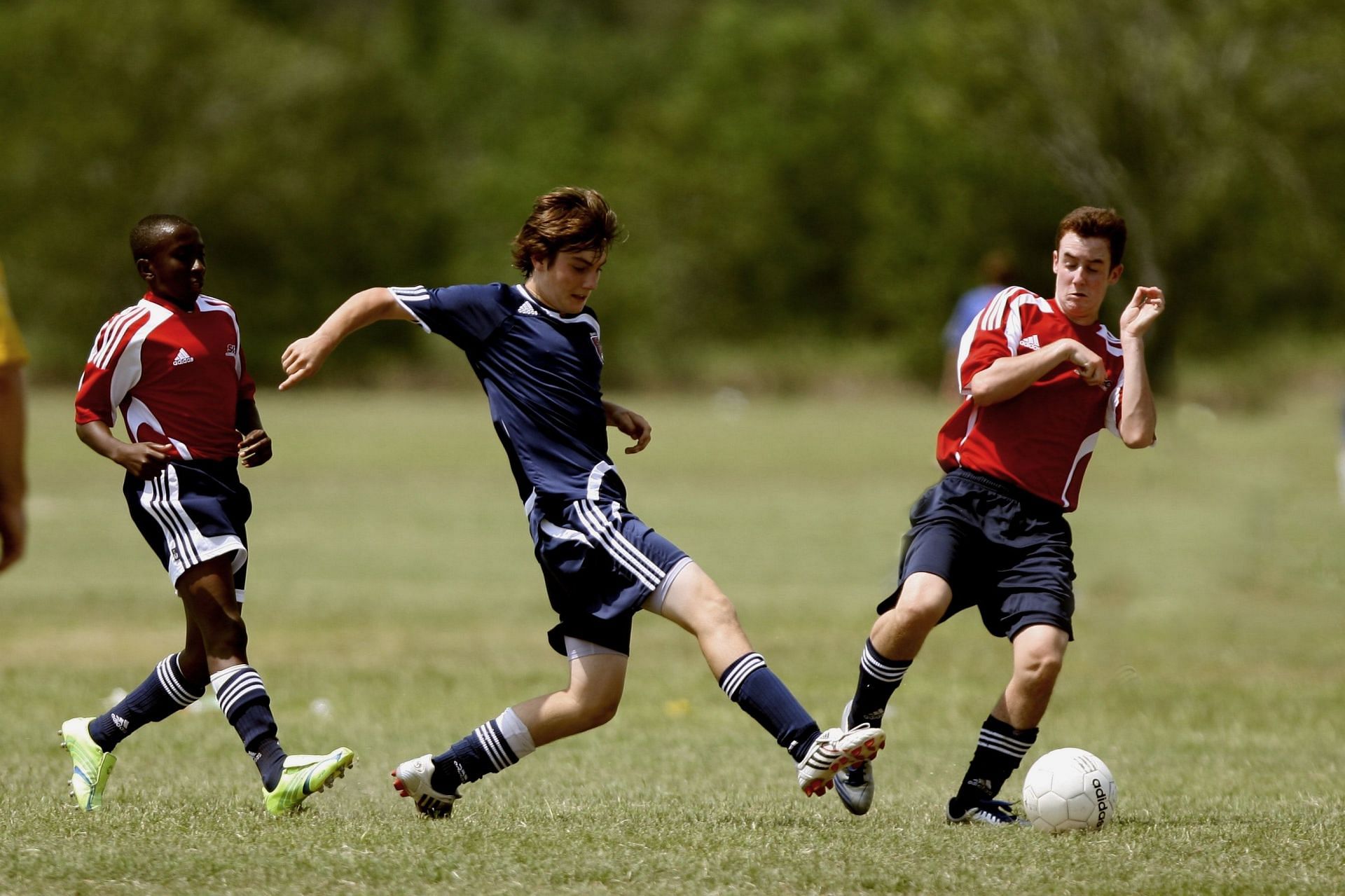 From training to competition, nail care is key for athletes.(Image via Pexels)