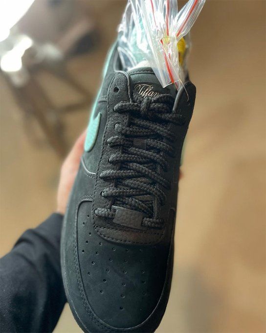 Nike Air Jordan 4 laces How to tie them right?