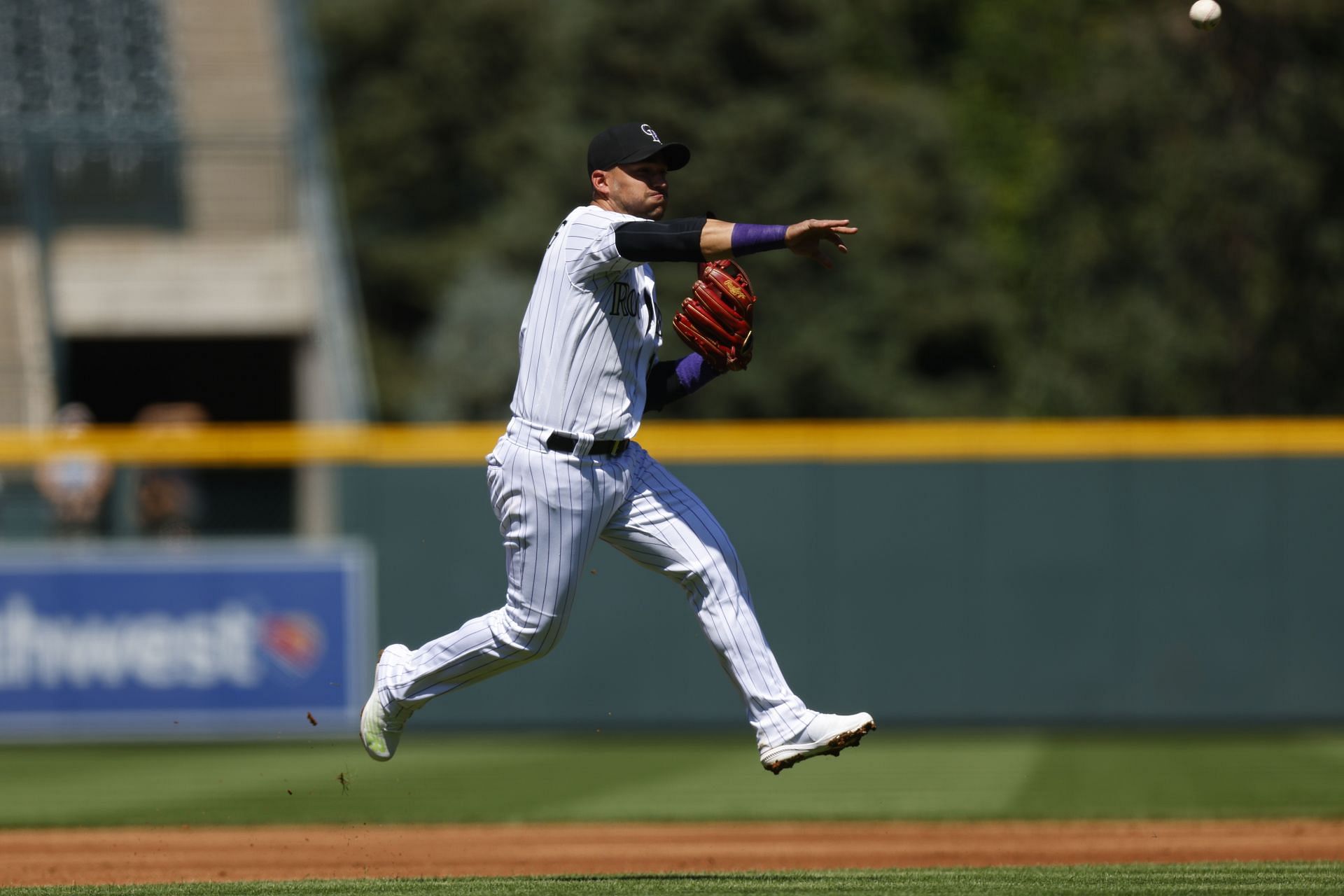 San Diego Padres fans surprised as team signs veteran shortstop Jose ...