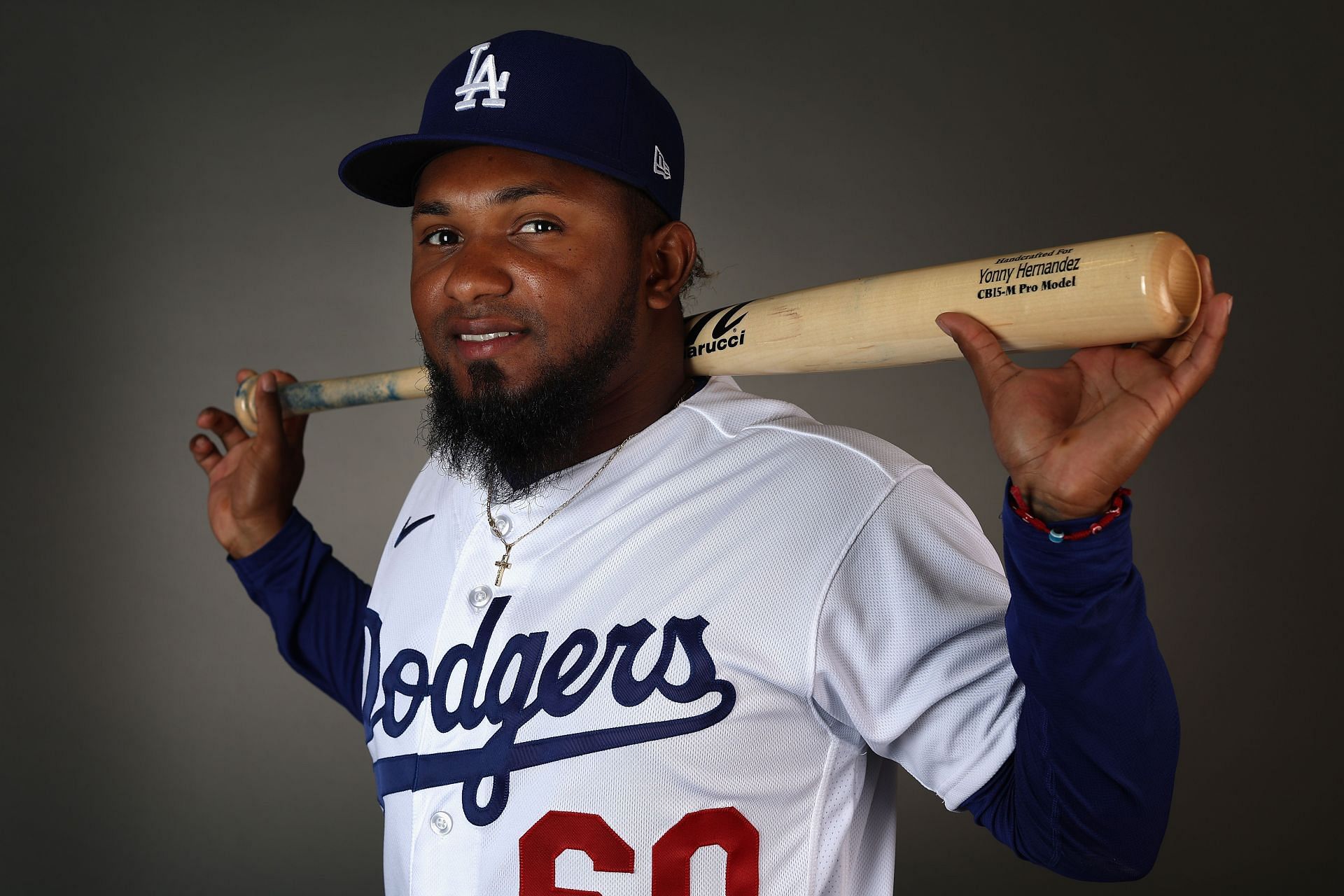 Los Angeles Dodgers fans dejected as team recalls Yonny Hernández and ...