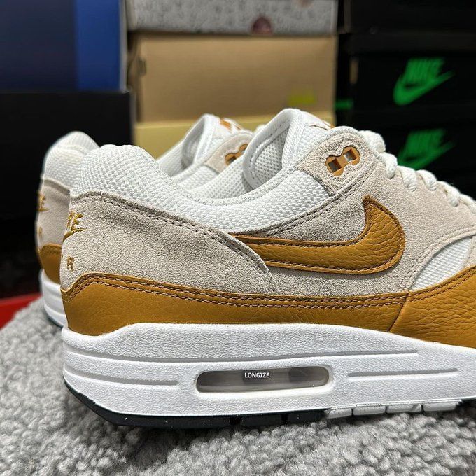 air max 1 bronze eclipse