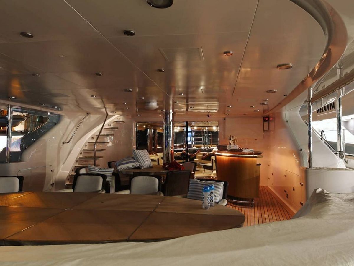 below deck sailing yacht interior