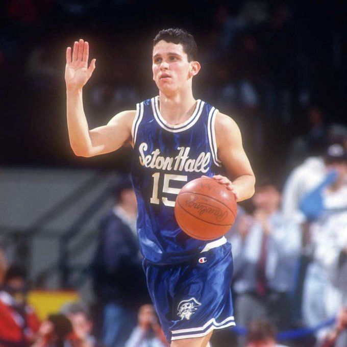 How was Dan Hurley’s playing career in college? Looking at UConn coach