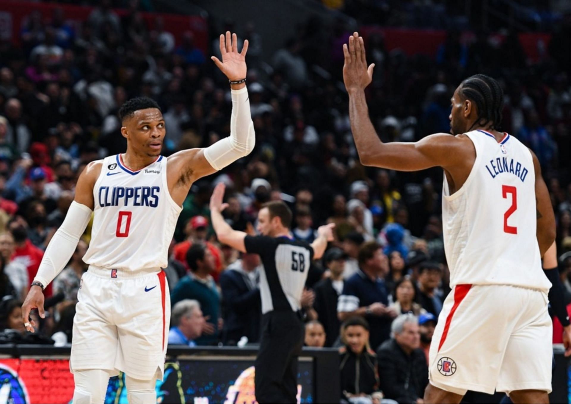 The LA Clippers failed to give their superstars the support they needed in Game 2 against the Phoenix Suns.