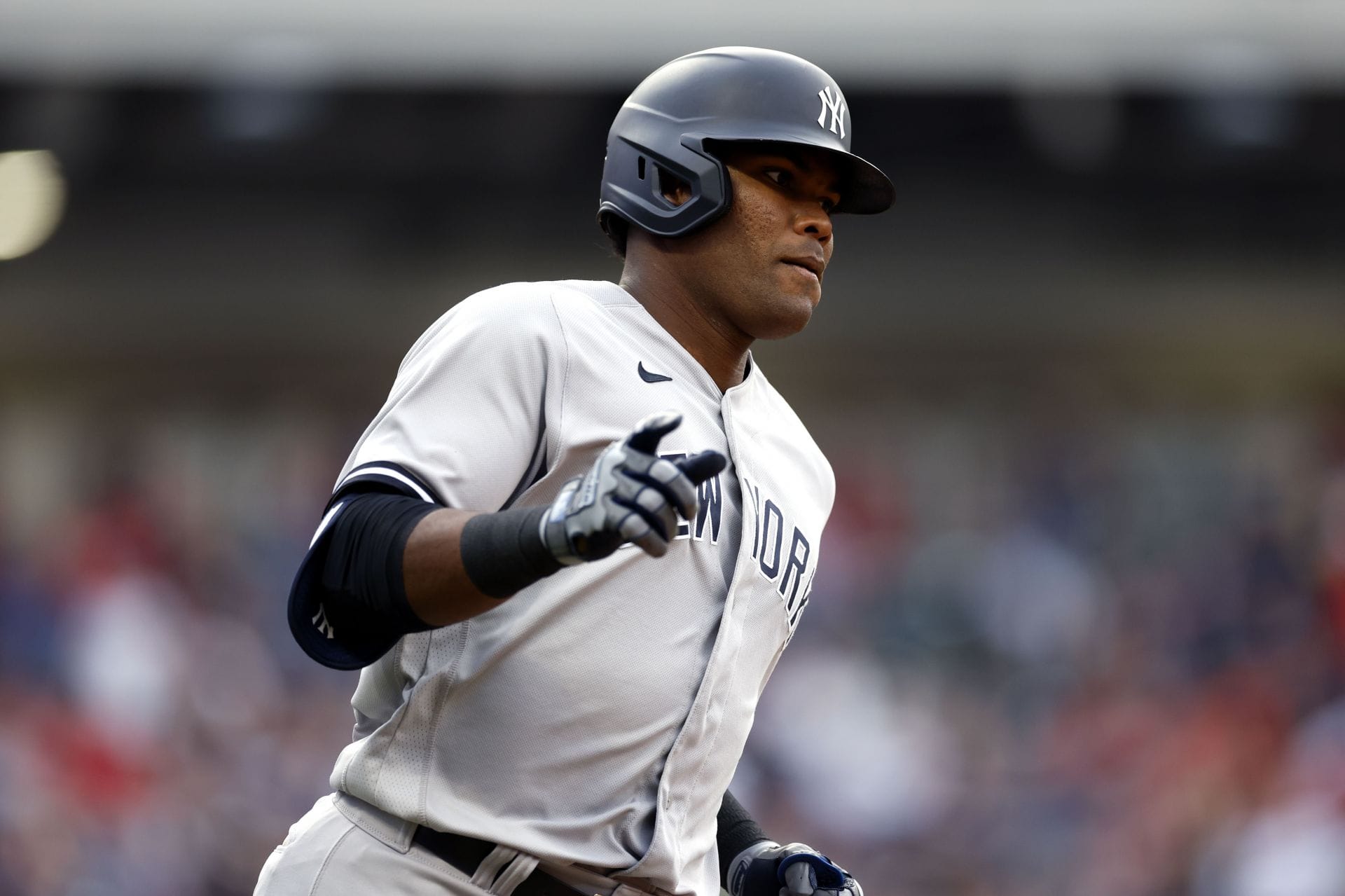 MLB podcaster salty as “a**hole” Franchy Cordero continues to impress