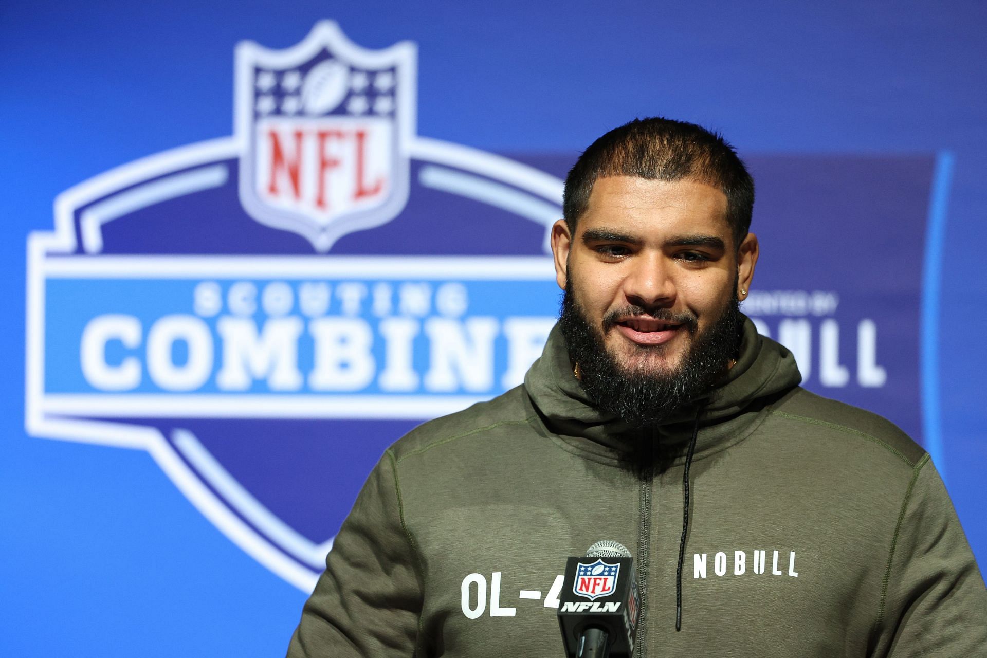 عصير Scruggs الهجومي في 2023 NFL Scouting Combine