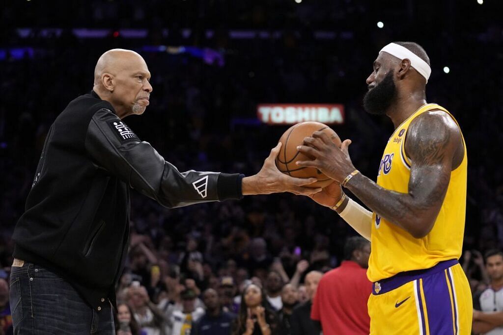 LeBron James mendekati rekor Kareem Abdul-Jabbar lainnya di Game 6 melawan Grizzlies