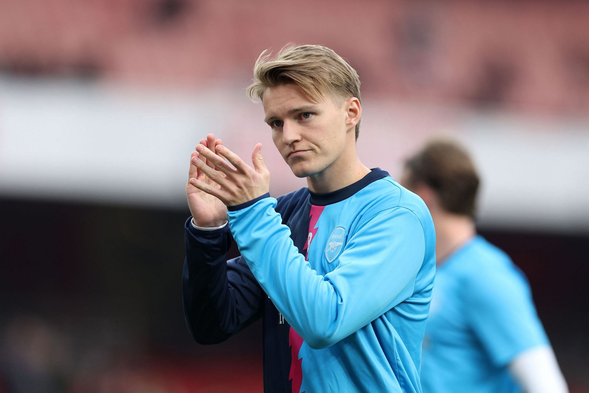 سيظهر Odegaard للمرة المائة.