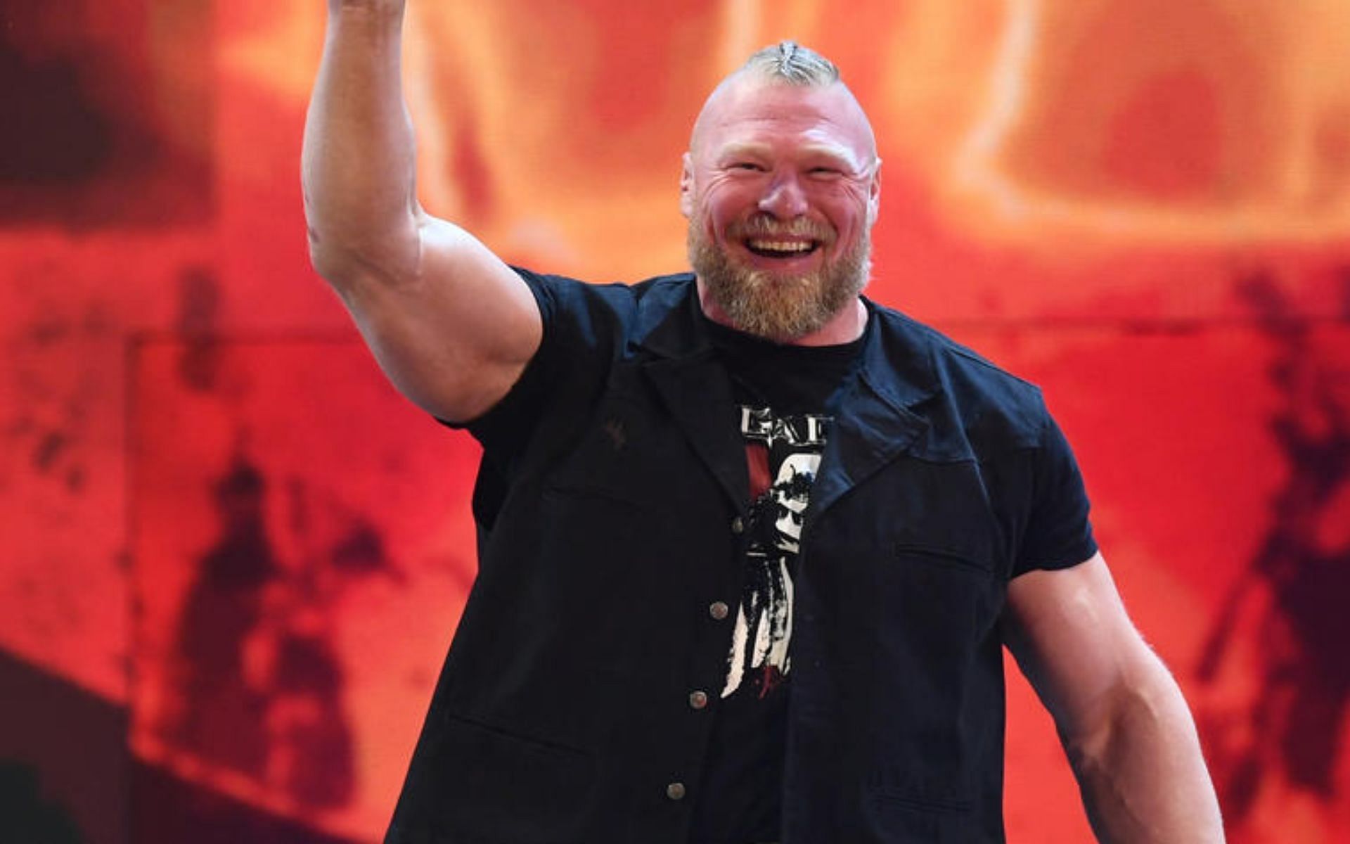 [PHOTO] Brock Lesnar returns with a dark new look after turning heel on RAW