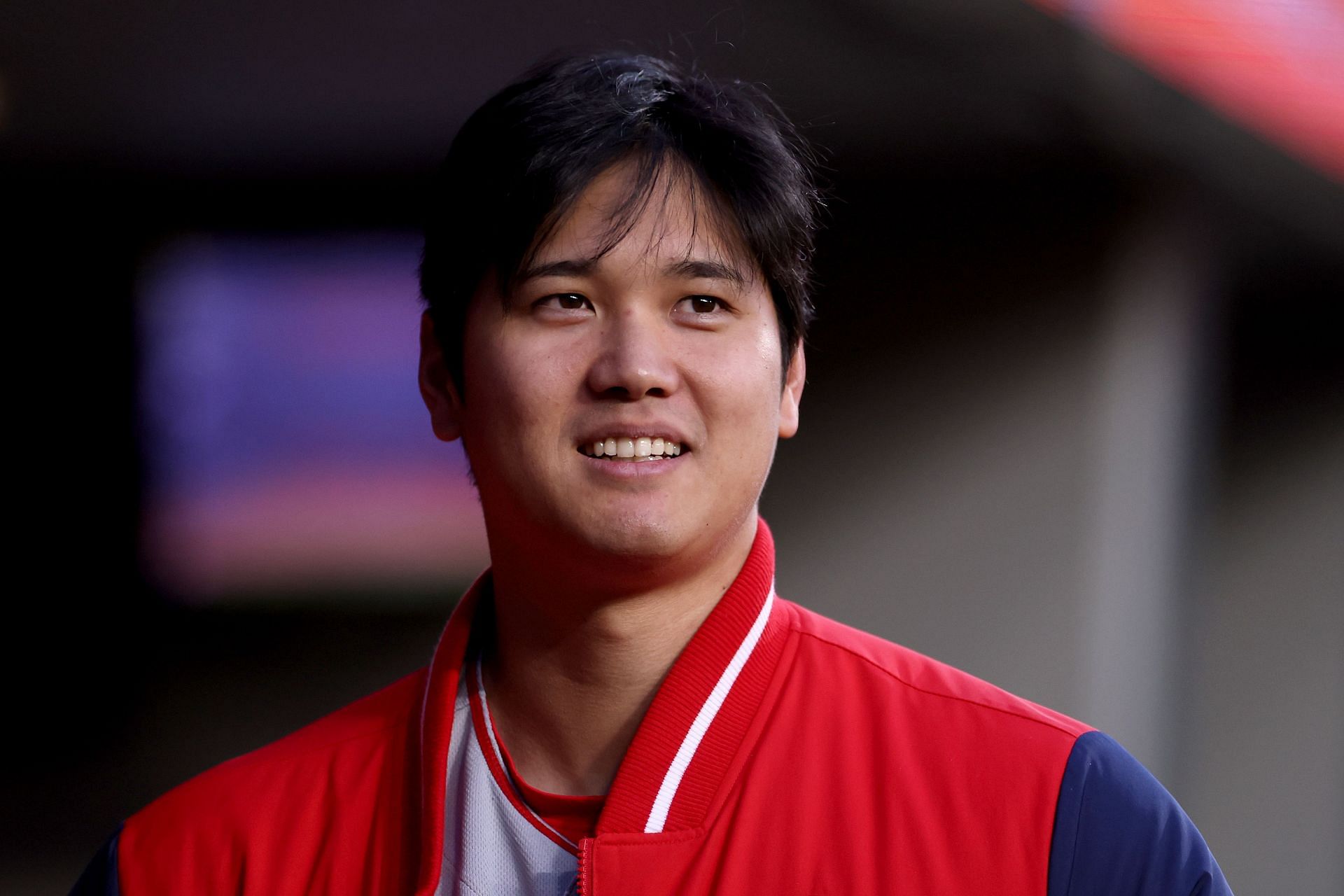 MLB fans react to Shohei Ohtani's mannerisms while a foul ball flew ...