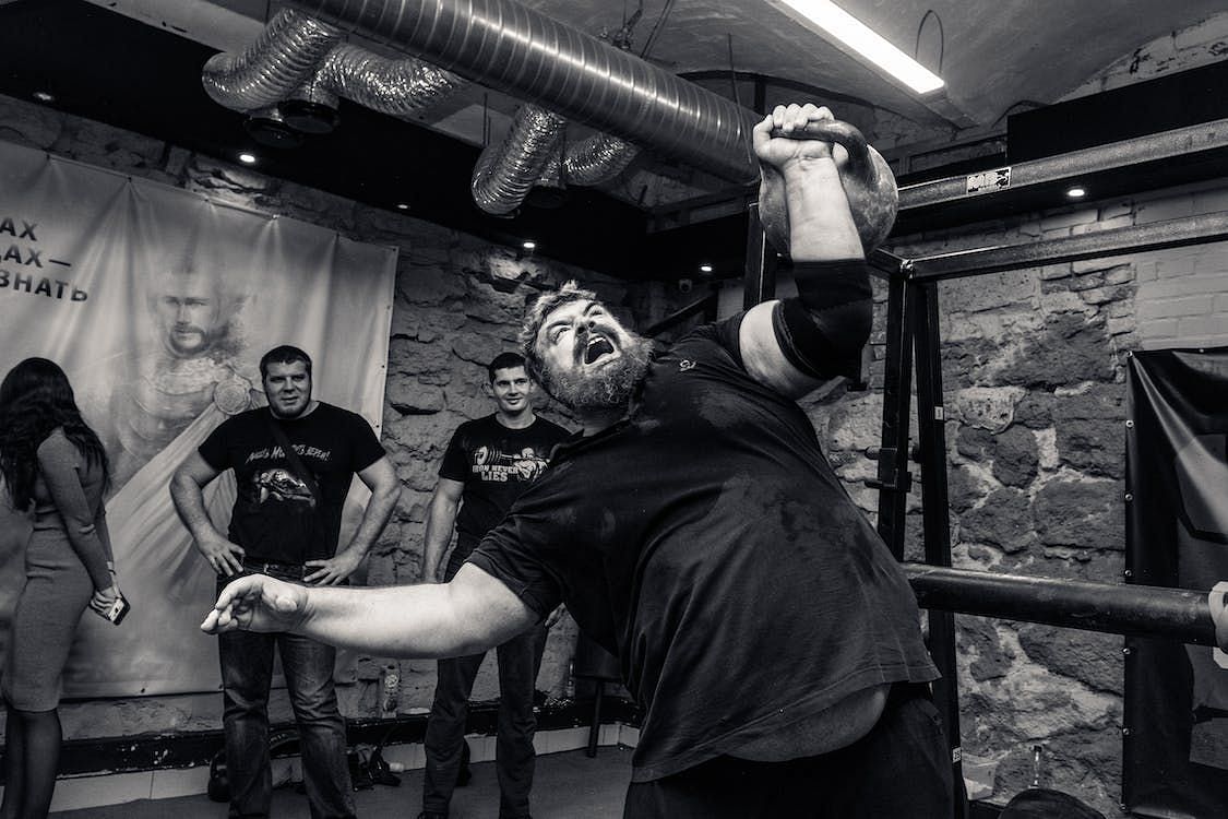 IThe snatch exercise provides a mental challenge. (Pic via Alexa Popovich/Pexels)