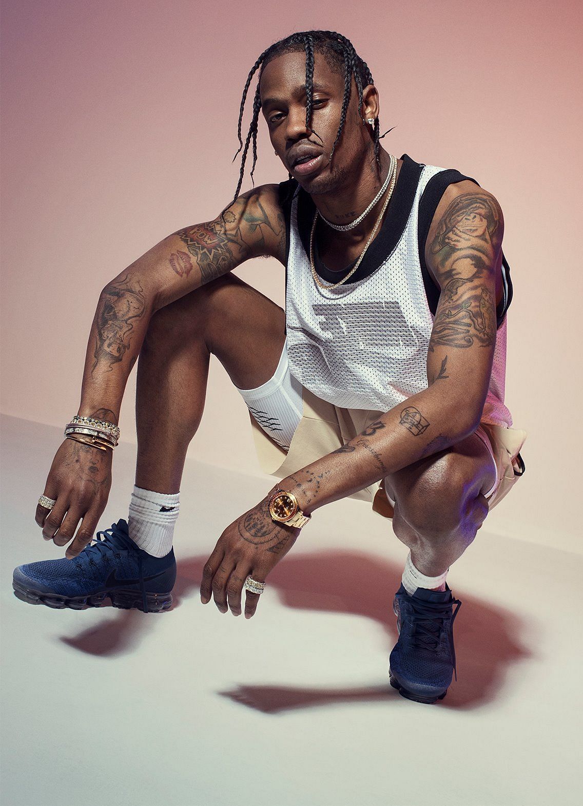 How tall is travis scott 