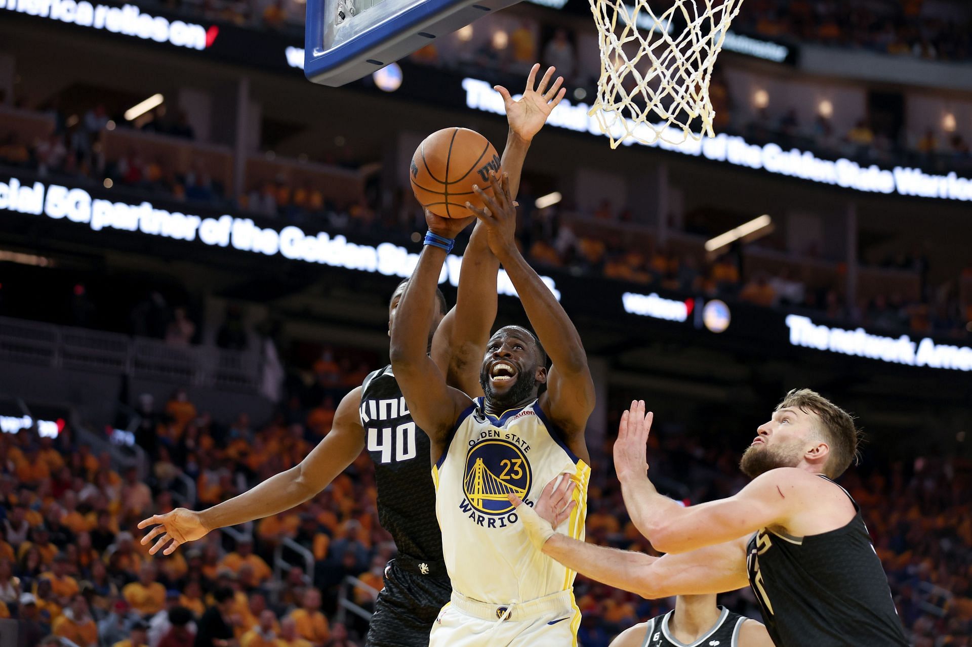 Read more about the article “That’s why he’s the champion he is”- Klay Thompson is all praises for Draymond Green after coming off bench in Game 4