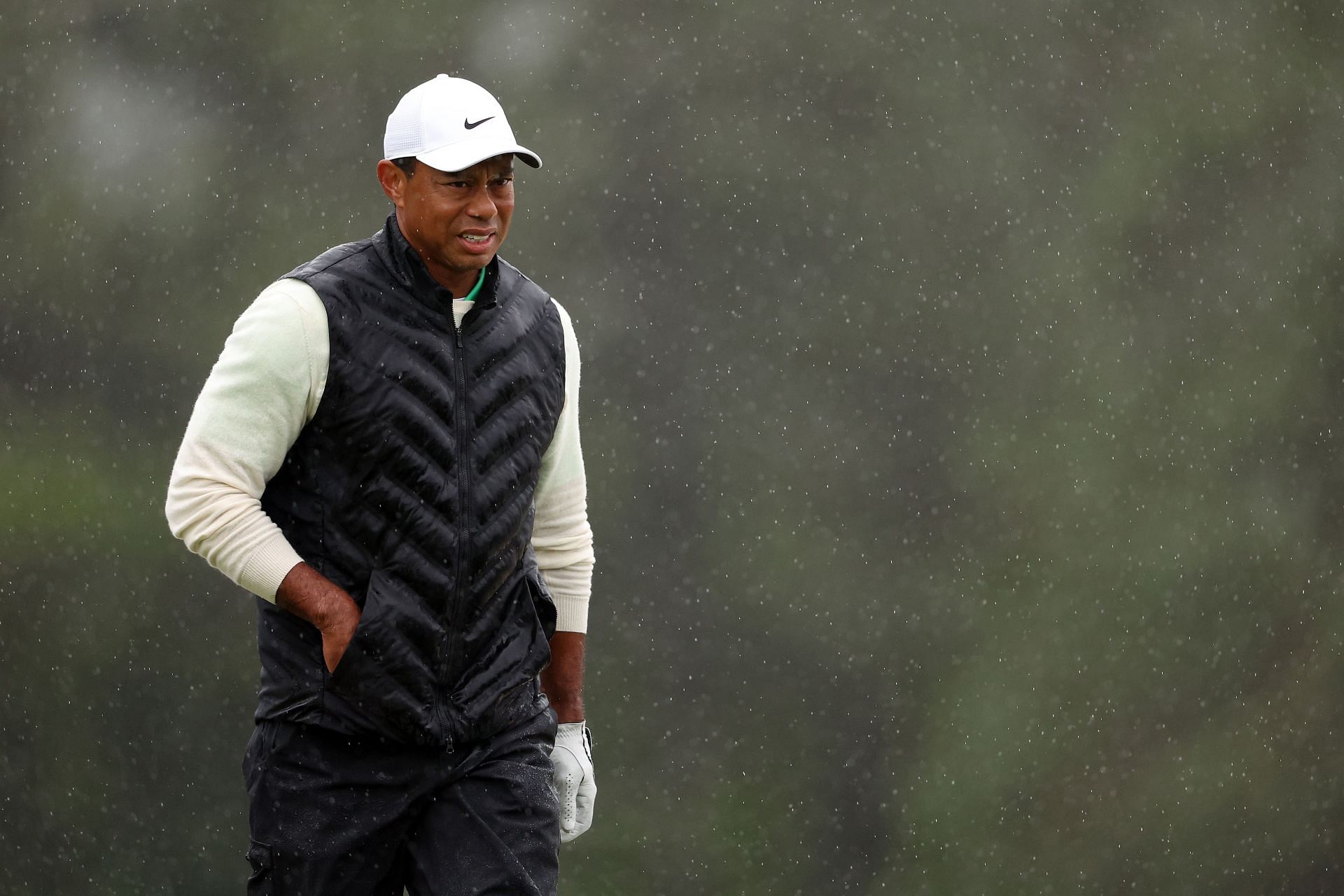 “A screw went through the skin…” Jason Day shares details of Tiger