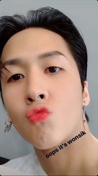 View image on Twitter