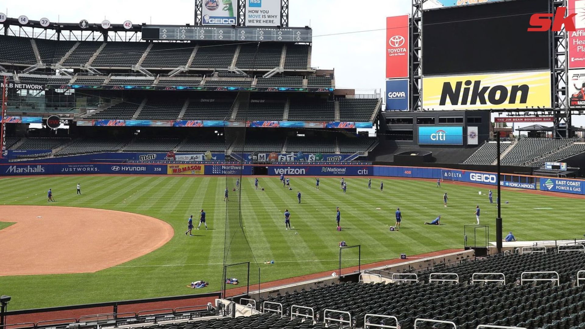 MLB Twitter has a field day reacting to bench clearing brawl between