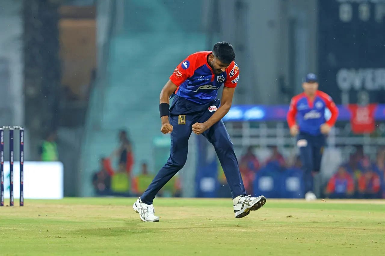 الشاب البالغ من العمر 25 عامًا والمعروف بموهبته في أخذ الويكيت على فترات منتظمة.  (صورة: BCCI)