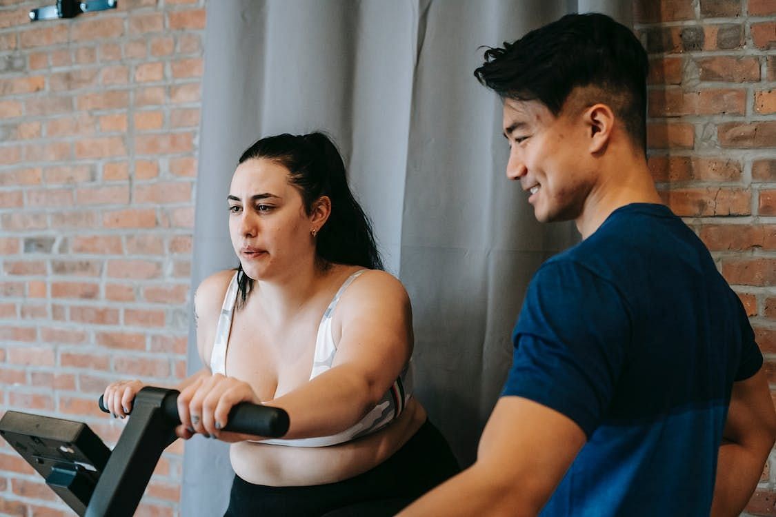 Versatile for strength training, cardio, and stretching.  (Image via Pexels/Andres Aryton)