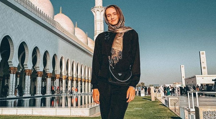 Elena Rybakina’s Net worth, Salary, Earnings, Endorsements & More