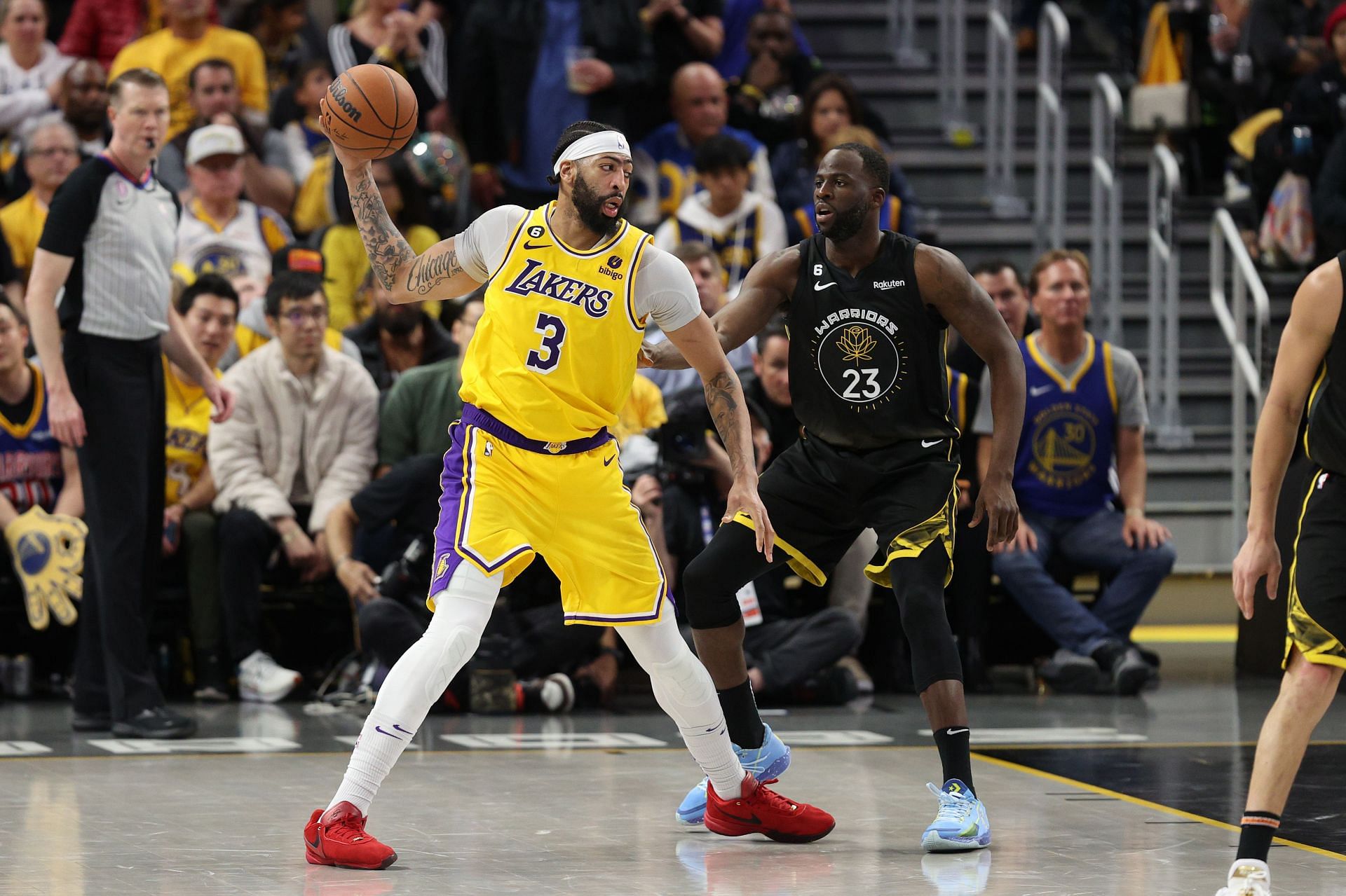 Davis was a big reason why the Lakers took a 1-0 lead (Image via Getty Images)