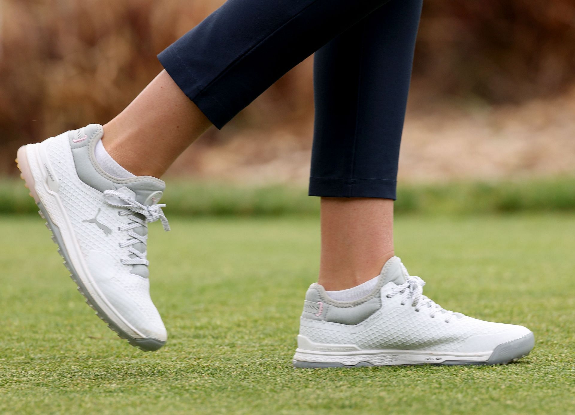 5 women's golf shoes you need to have this summer