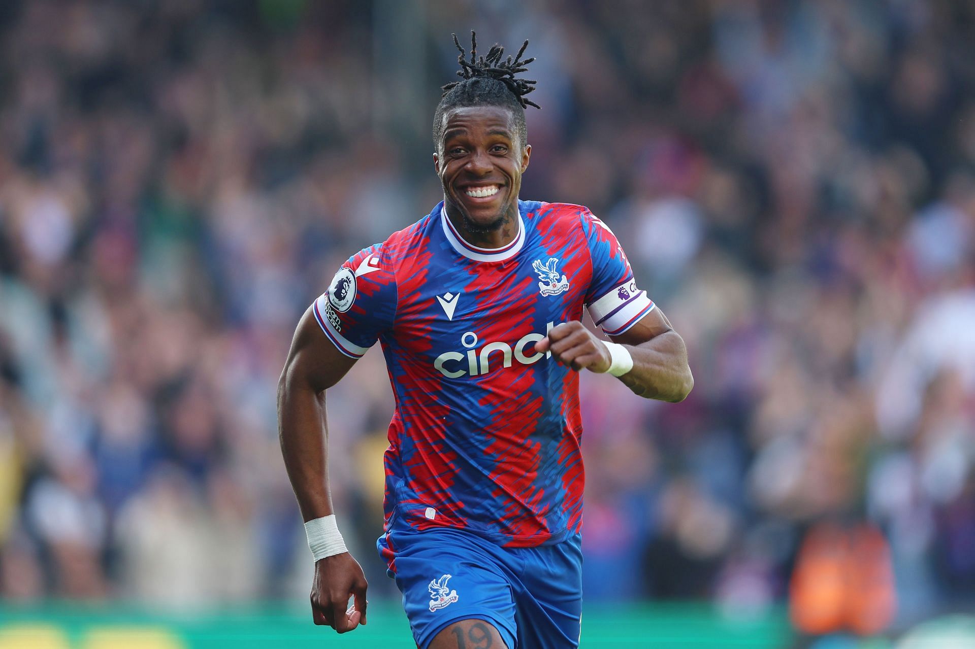 Wilfried Zaha could potentially be available in a Bosman move this summer.