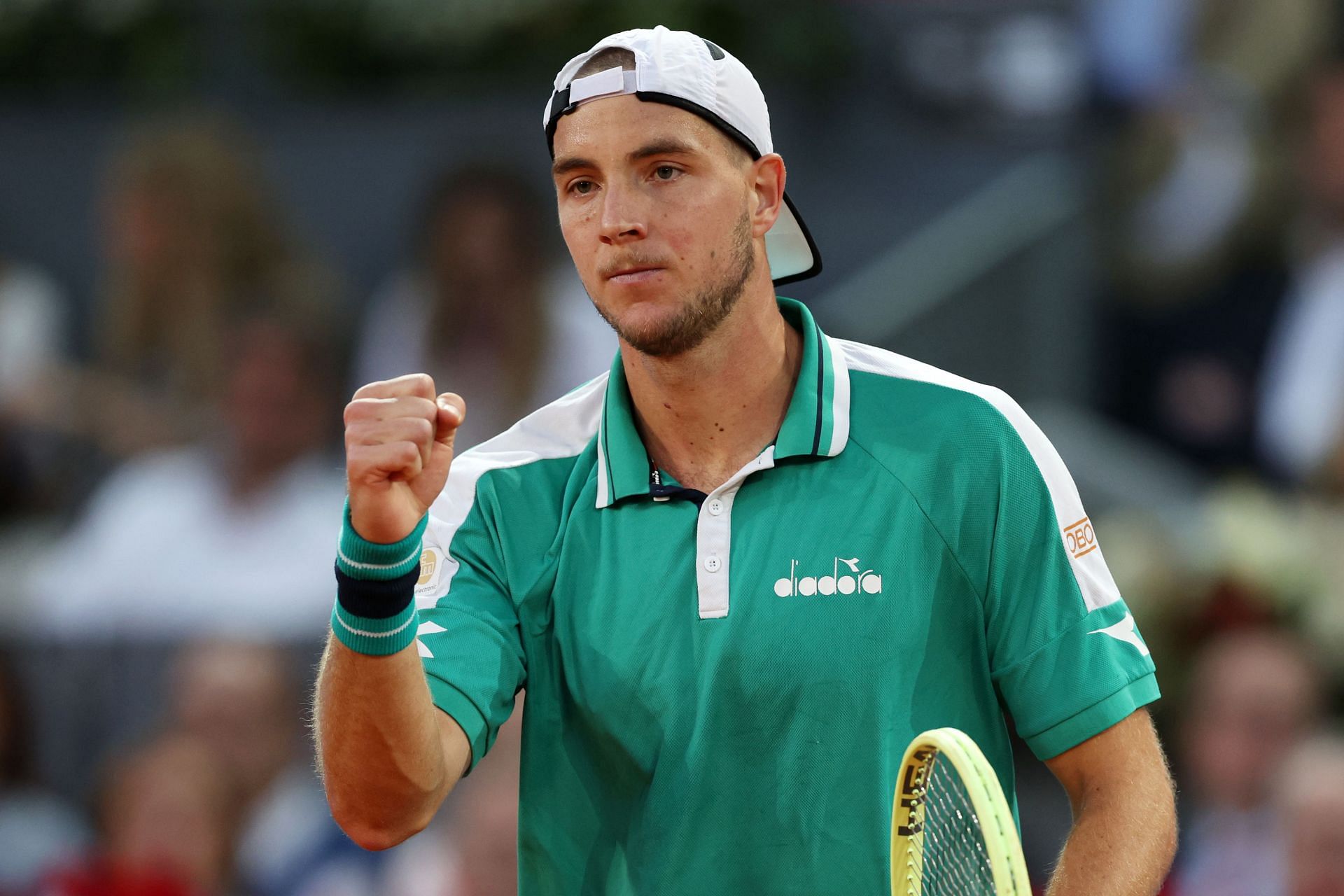 Boris Becker congratulates compatriot Jan-Lennard Struff after German 