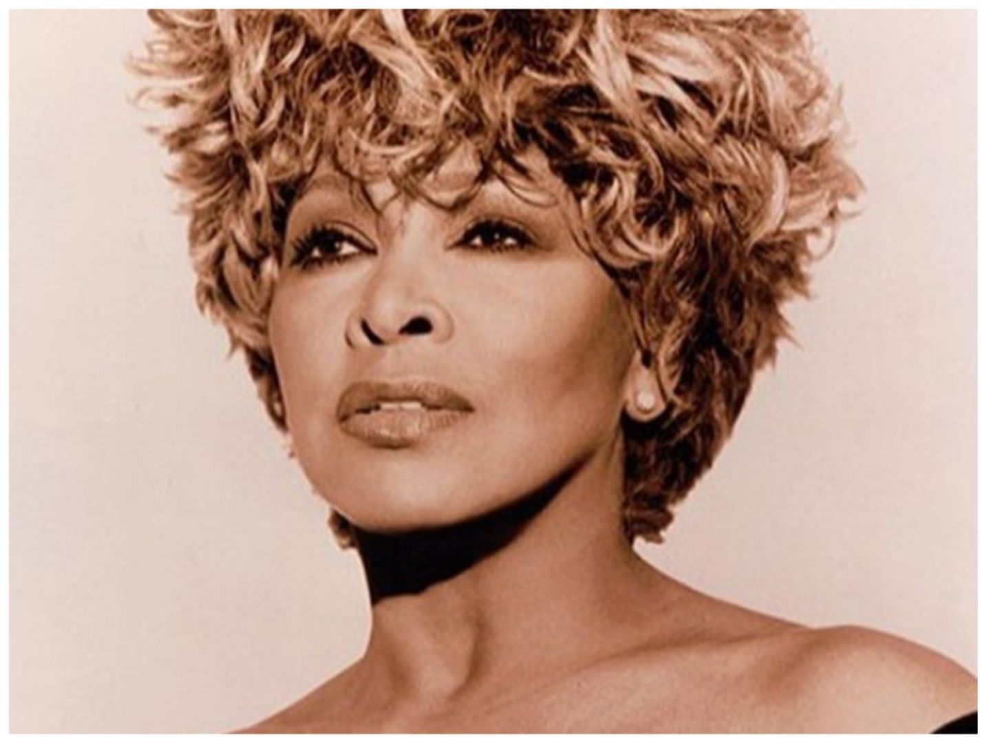 Legendary Singer, Tina Turner, passes away at 83. (Image via IG @ mariannafemme)