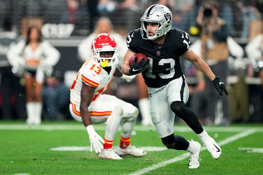 Las Vegas Raiders wide receiver Hunter Renfrow (13) warms up