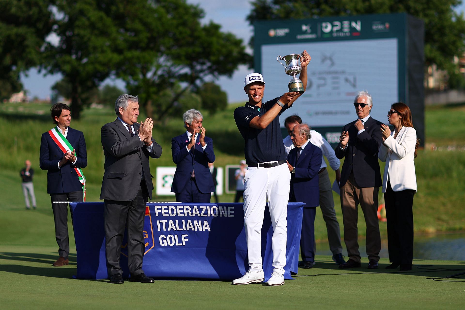 How much did golfers win at the 2023 DS Automobiles Italian Open? Prize