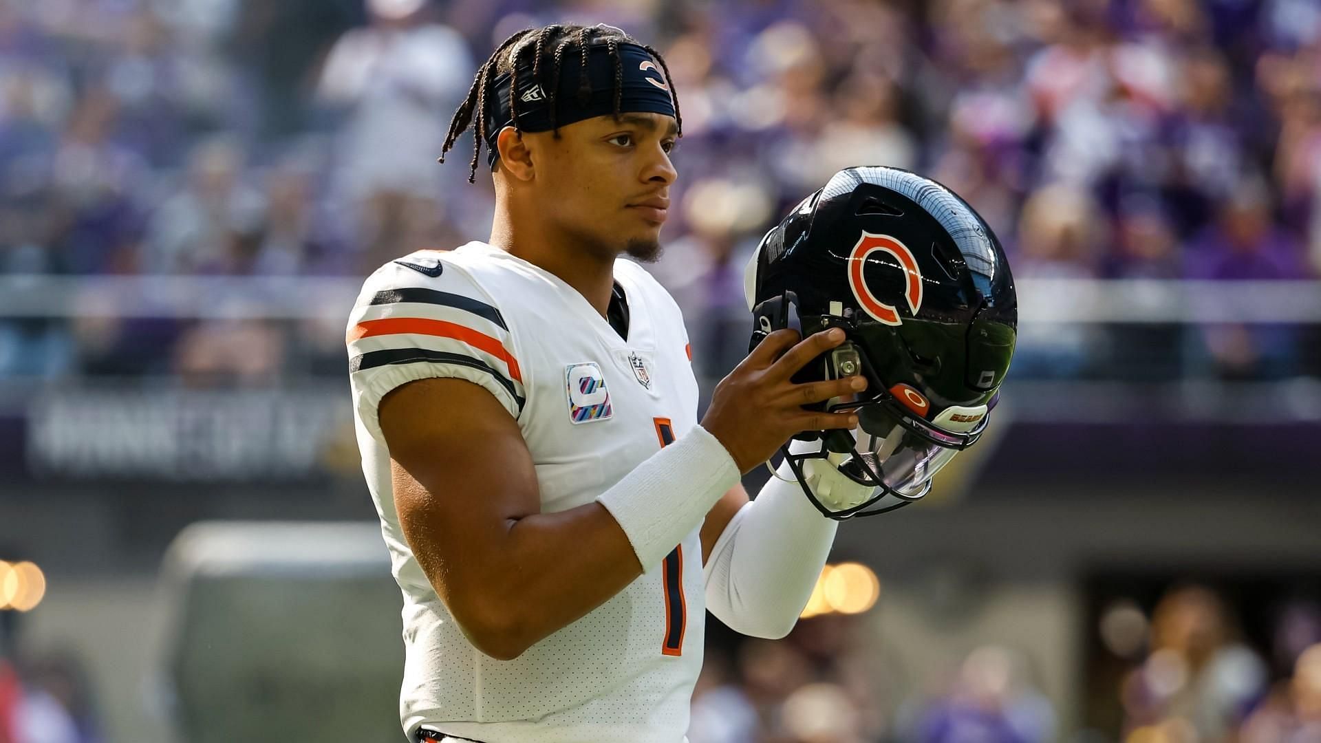 Justin Fields net worth How much is Bears' franchise QB worth in 2023?