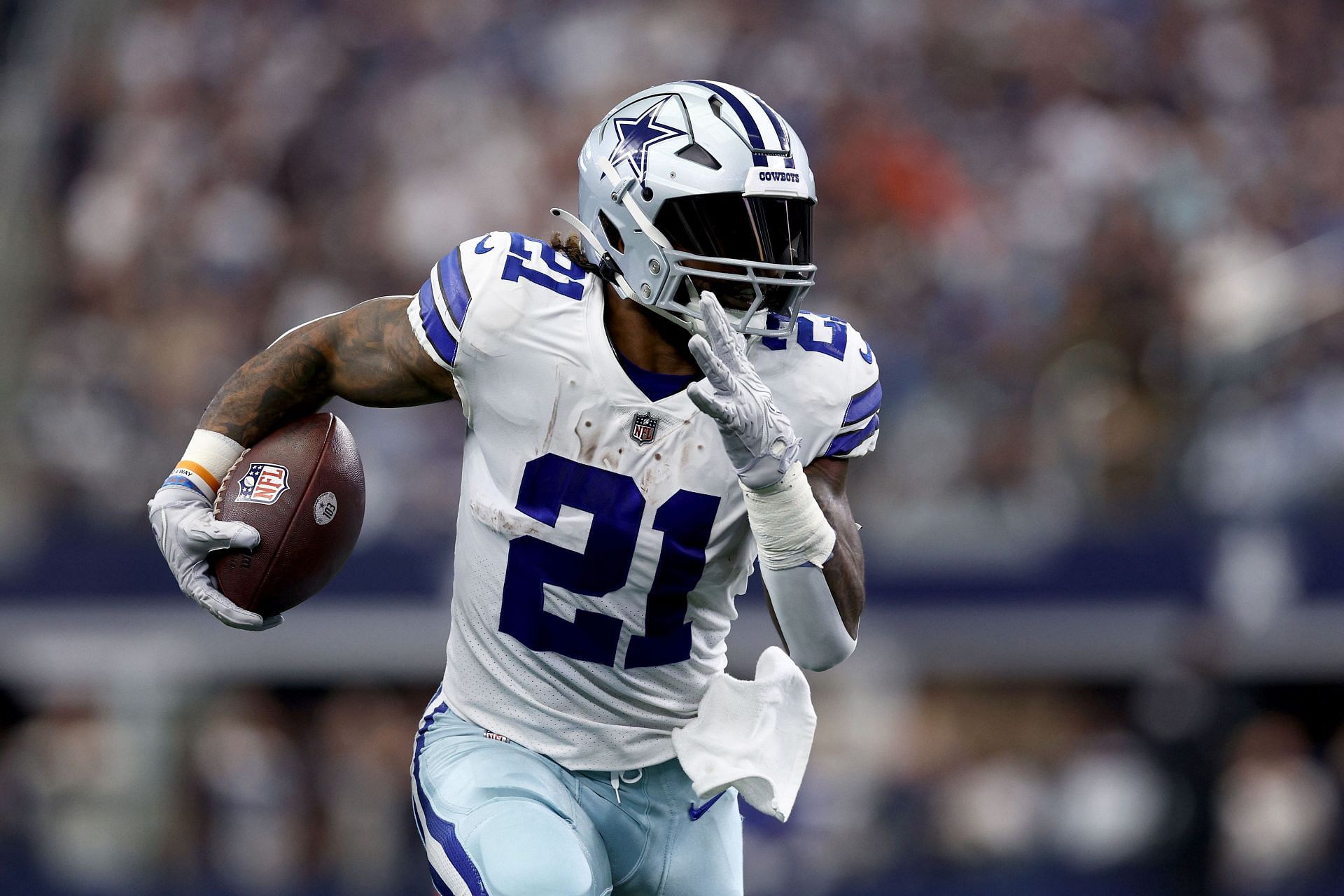 Why is Ezekiel Elliott's stock tanking after brutal Cowboys release