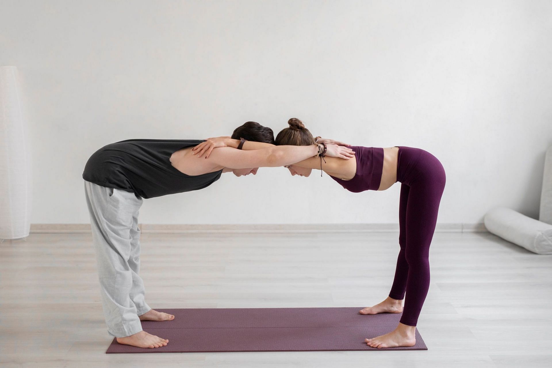 6 Couple Yoga Poses To Help You Bond With Your Partner 0344