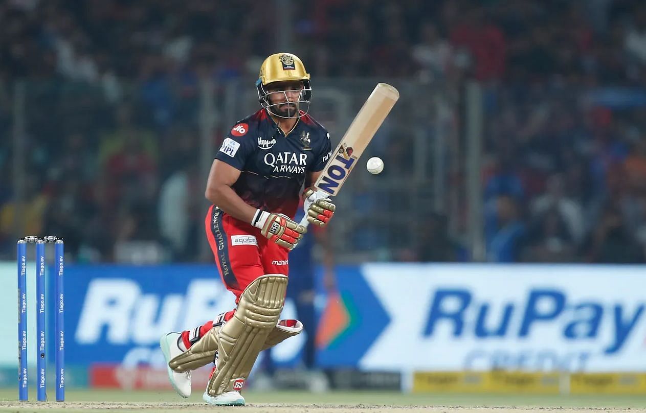 دفعت ضربة ماهيبال لومر للهجوم المرتد RCB إلى مجموع يمكن الدفاع عنه
