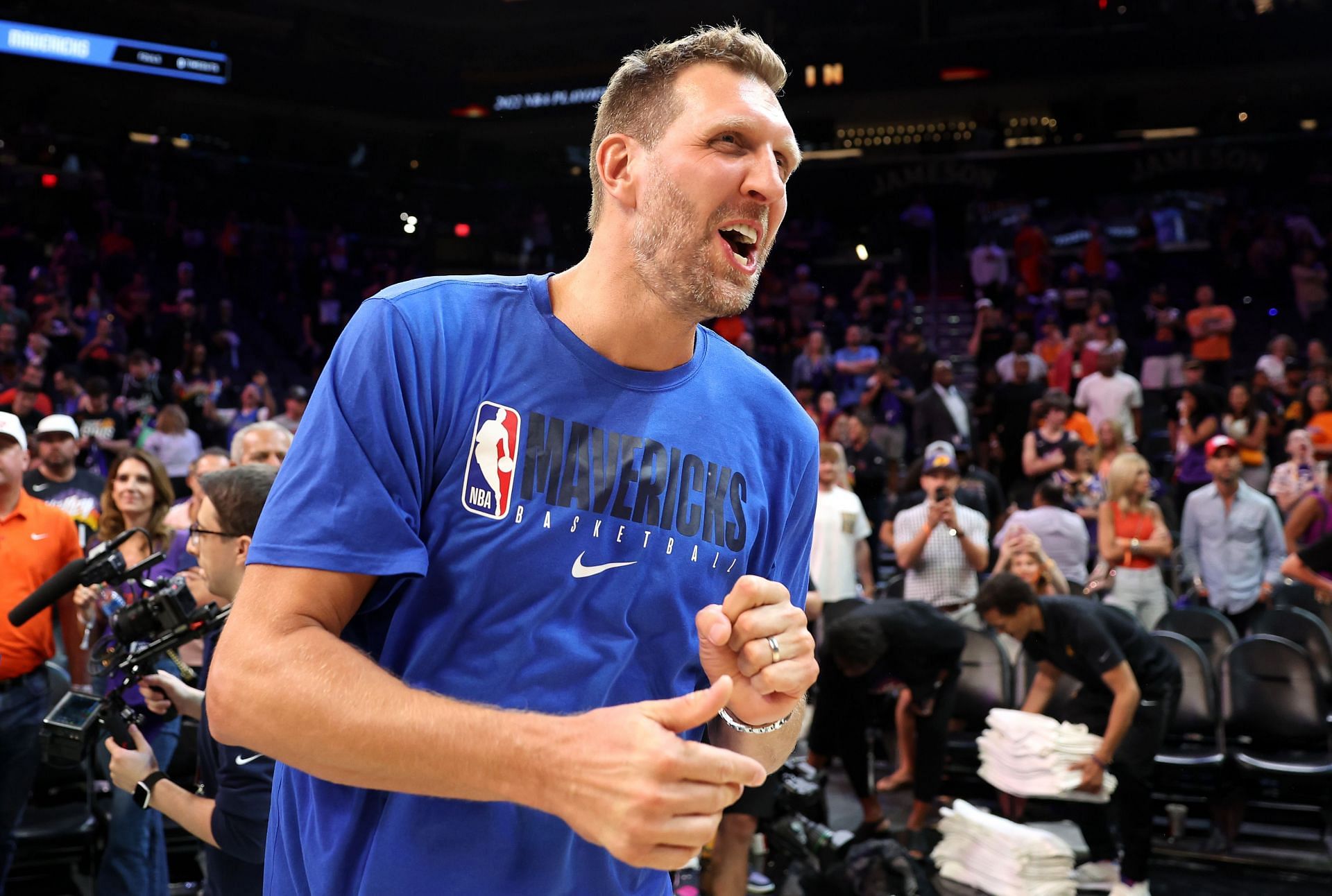 Dallas Mavericks vs. Phoenix Suns - Ván 7