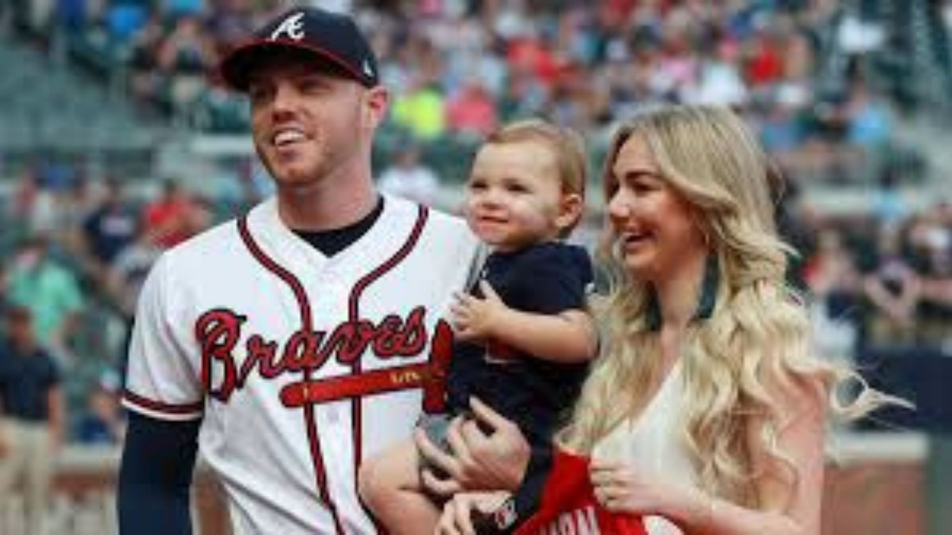 Los Angeles Dodgers Star Freddie Freeman S Slam Dunk Dad Skills Steal   1f72c 16857146727459 1920 