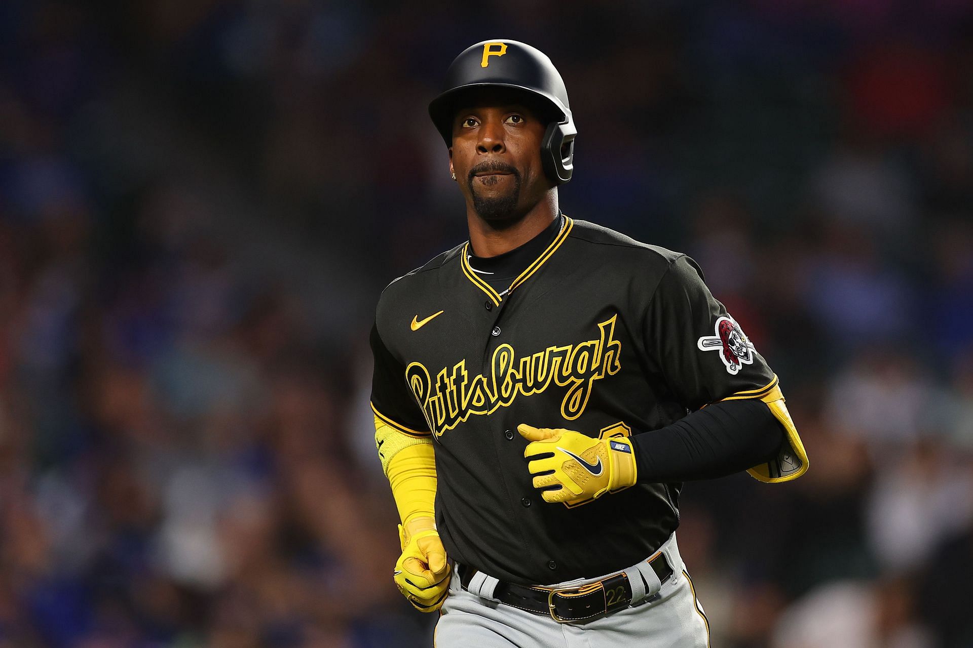 احتج مكوتشين على اختيار MLB.