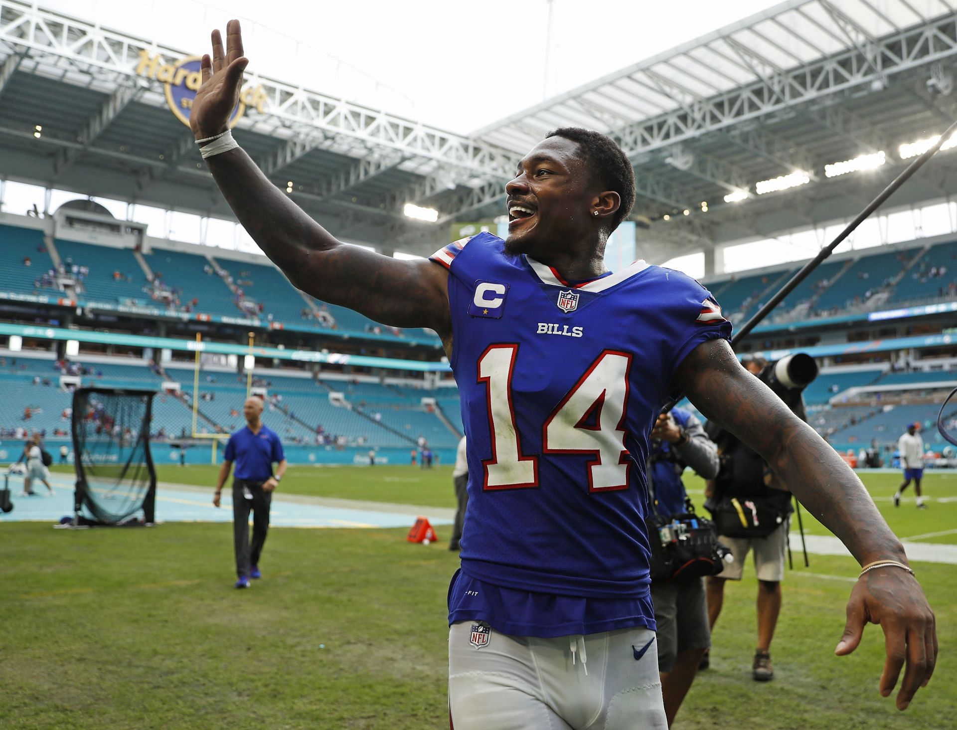 Stefon Diggs خلال Buffalo Bills v Miami Dolphins