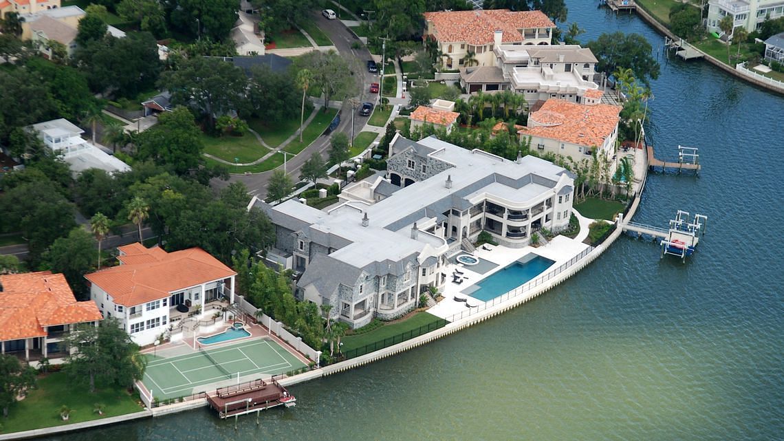 Where does Tom Brady live? A compete tour inside Tom Brady House