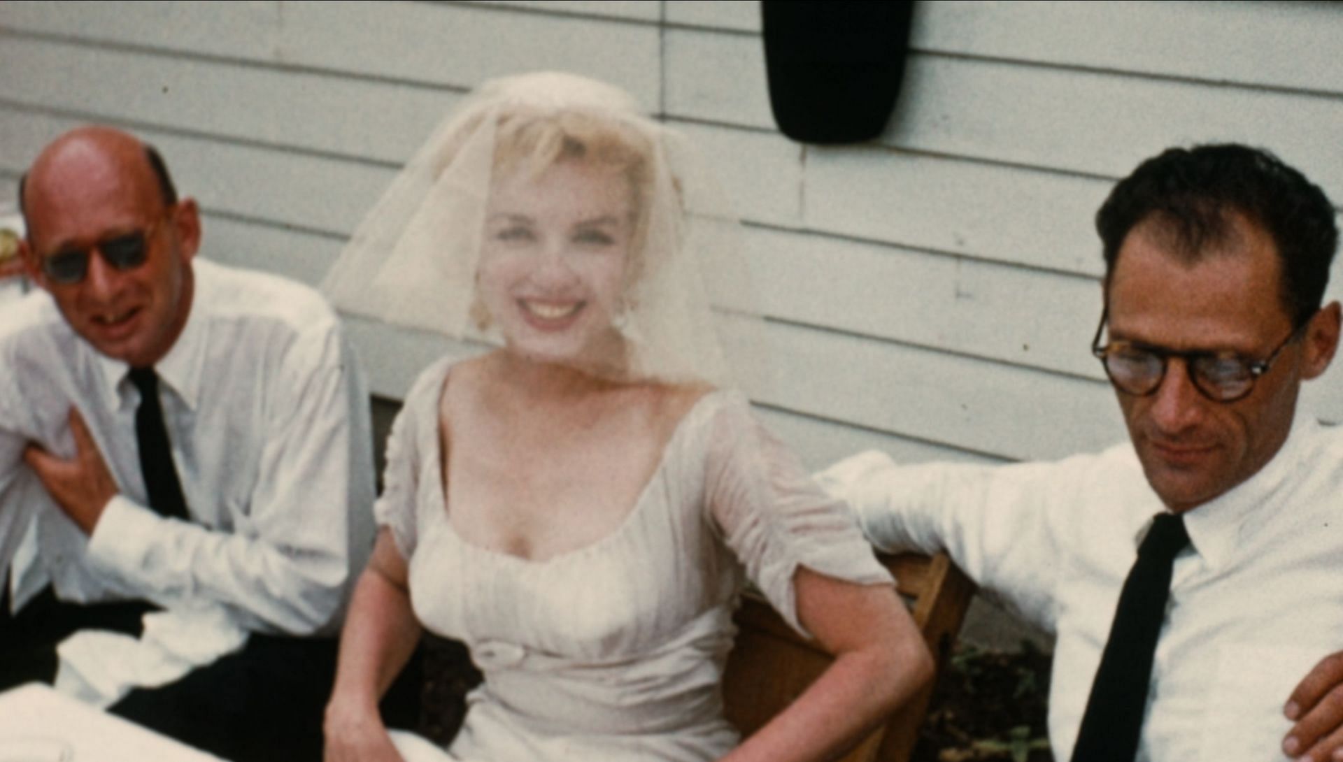 Monroe&#039;s unseen struggles (Image via Courtesy of Netflix)