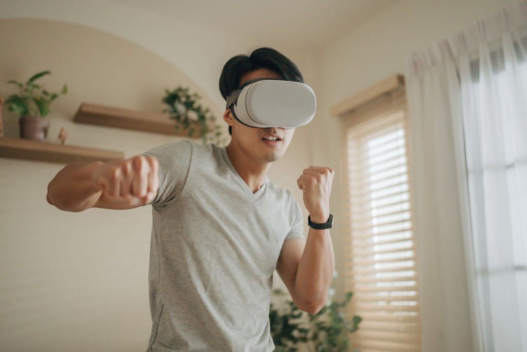 Exploring the use of virtual reality in fitness training