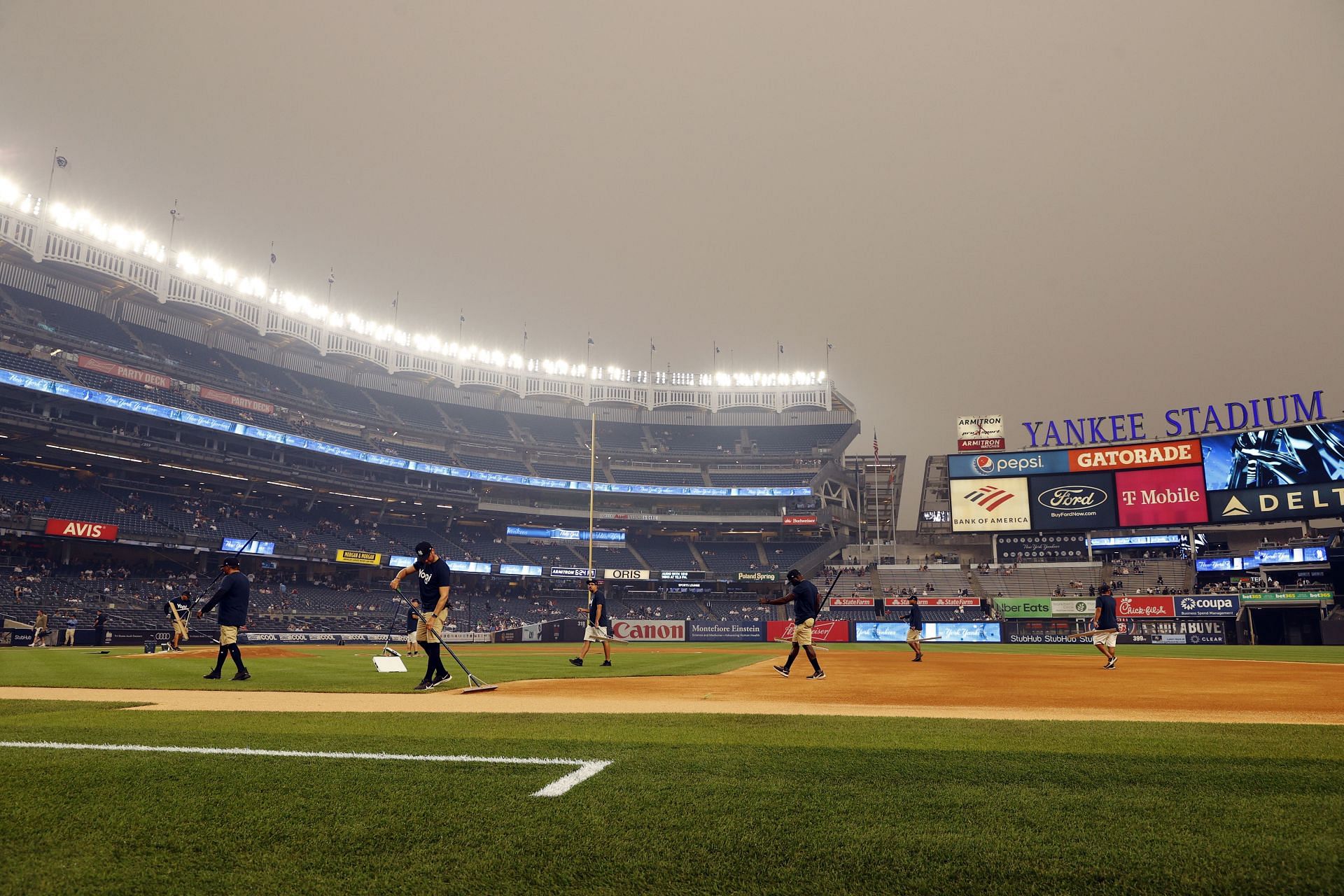 كانت ظروف فريق The Yanks vs White Sox ضبابية