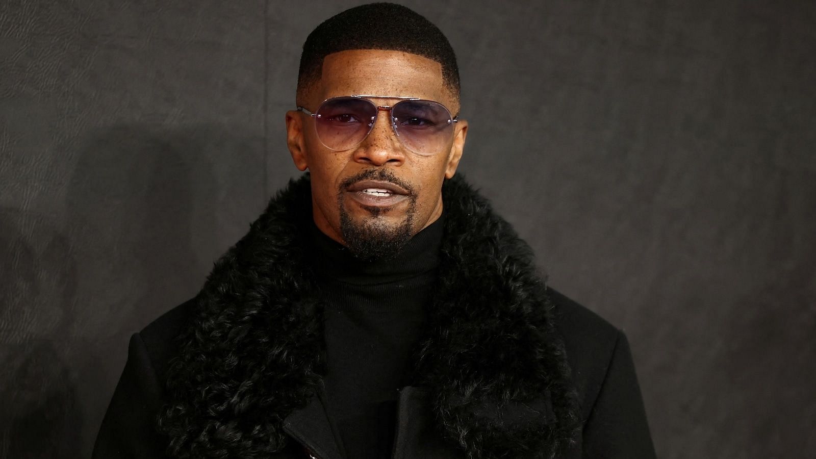 True or Hoax: Is Jamie Foxx blind and paralyzed from COVID shot? - TechiAzi