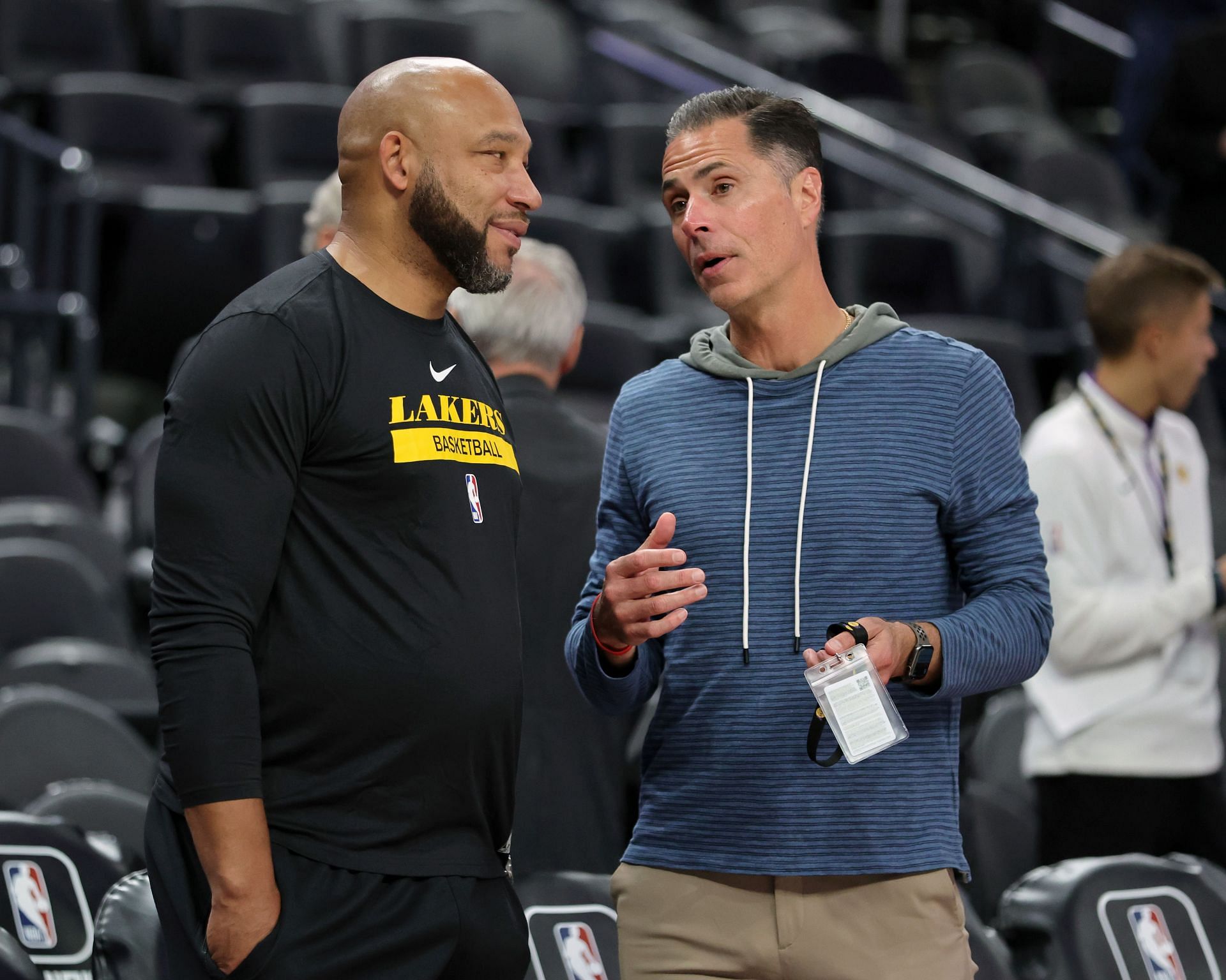 Darvin Ham và Rob Pelinka của LA Lakers