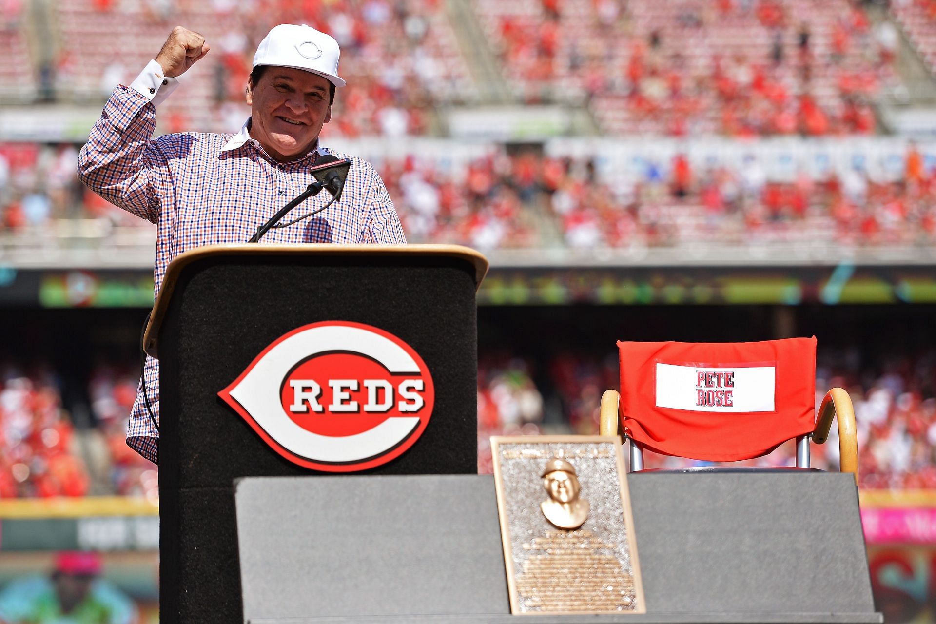 Cincinnati Reds Players Who Hit 200 Seasons: Pete Rose